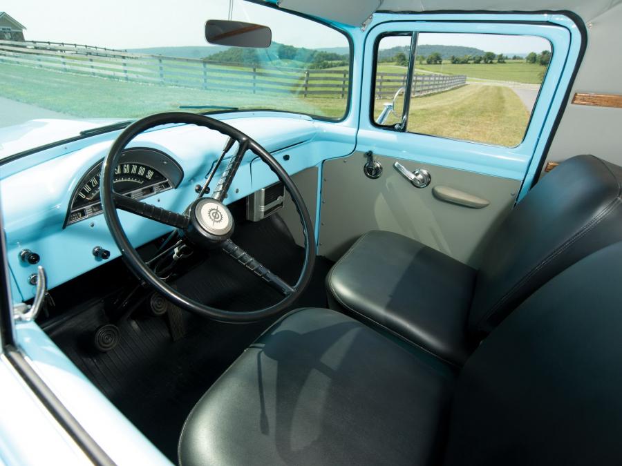  Ford F-100 Custom Panel 1956 года  (фото 8 из 9)